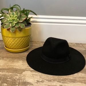 Black Wool Hat